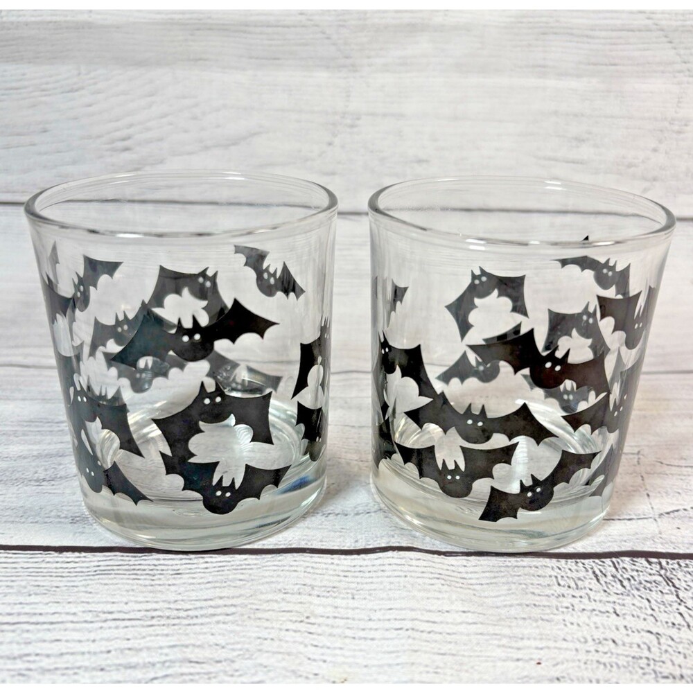 Flying Bats Drinking Glasses Lucky Thailand Set of 2 Cocktails Halloween Party